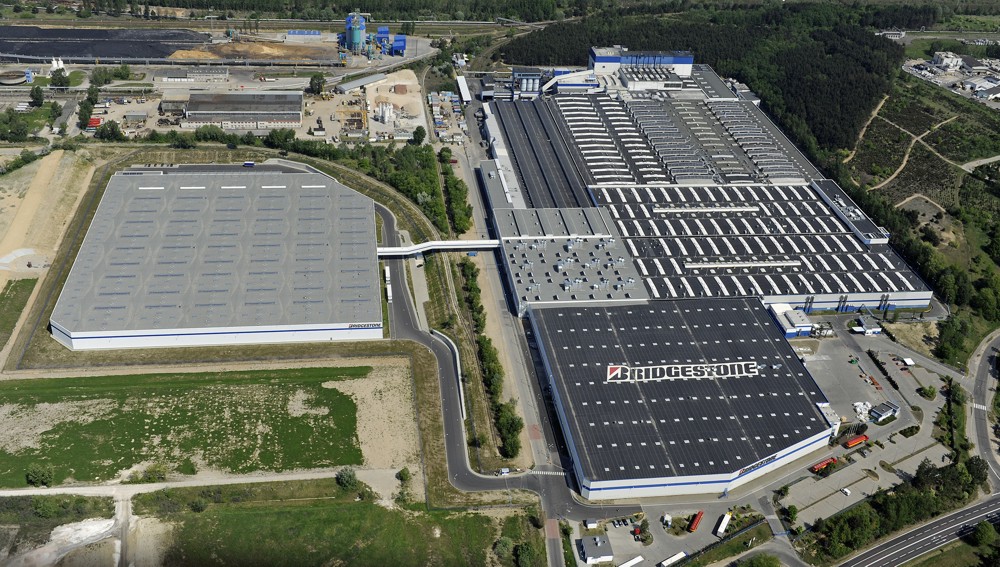 Planta de producción de Bridgestone en Poznan - Polonia, una de las más sofisticadas de la compañía.